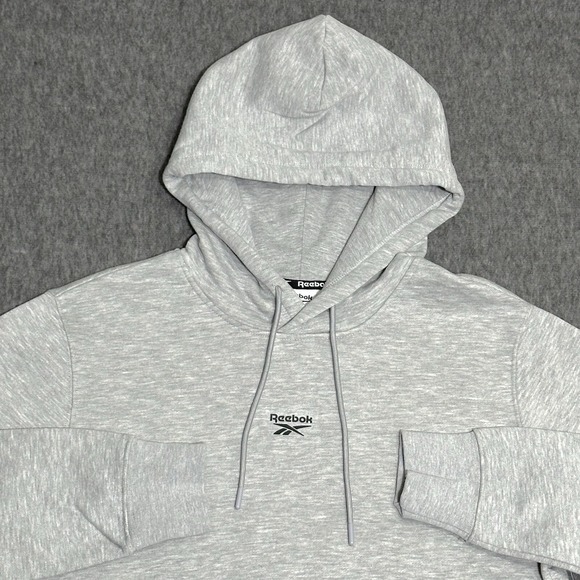 Reebok Men's Pullover Hoodie Size M - Grey Heather - New With Tags - Picture 1 of 3